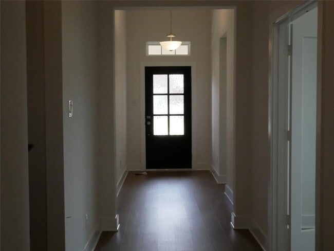 Building Photo - 8503 Pier Cove Dr