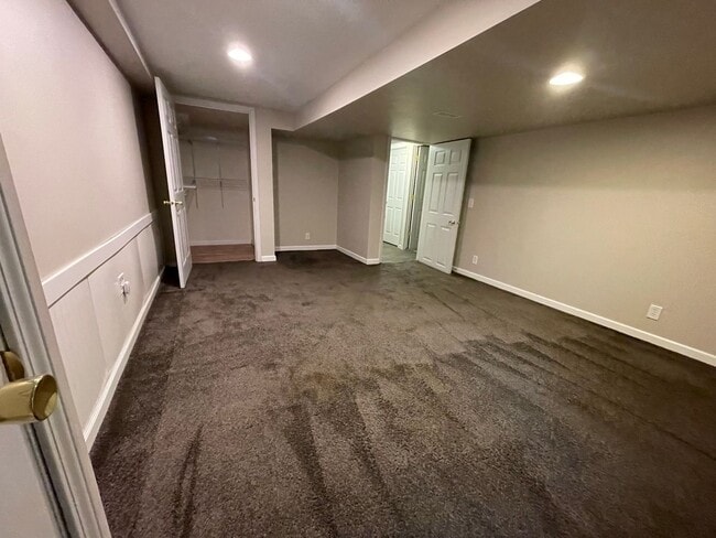 Building Photo - Great 3 Bed, 3 Bath house.