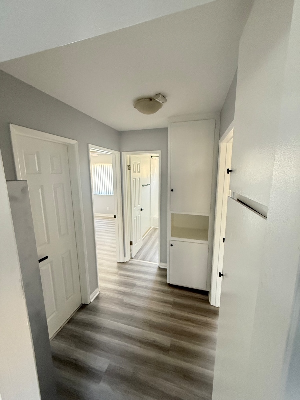 Building Photo - 317 E Hazel St