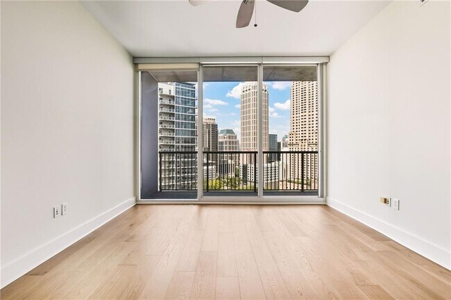Building Photo - 1080 Peachtree St NE