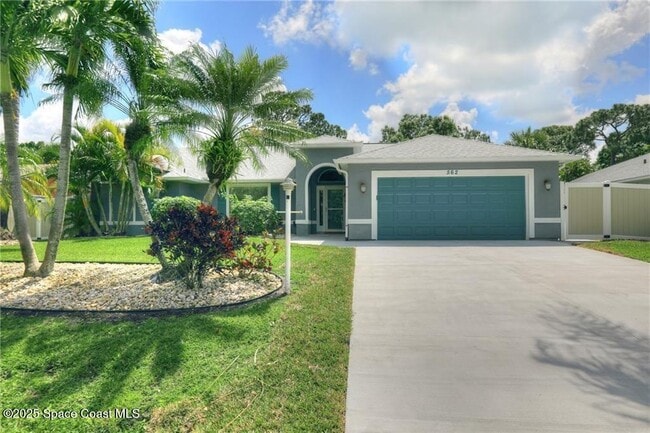 Building Photo - 562 Rolling Hill Dr