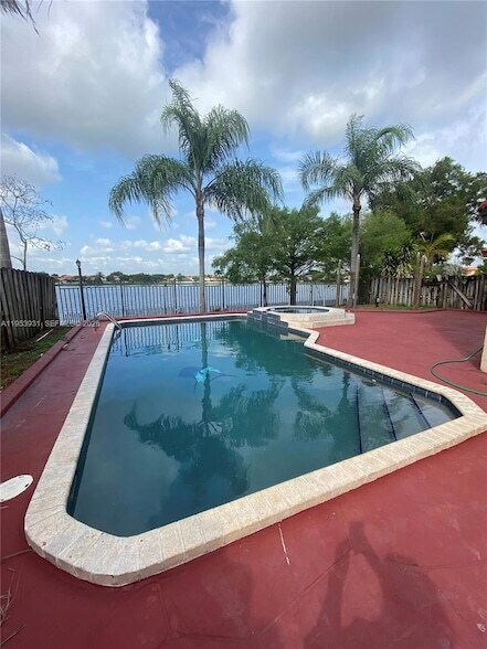 Building Photo - 20030 NW 83rd Ct