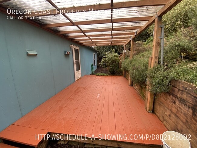 Building Photo - 227 NW 55th St