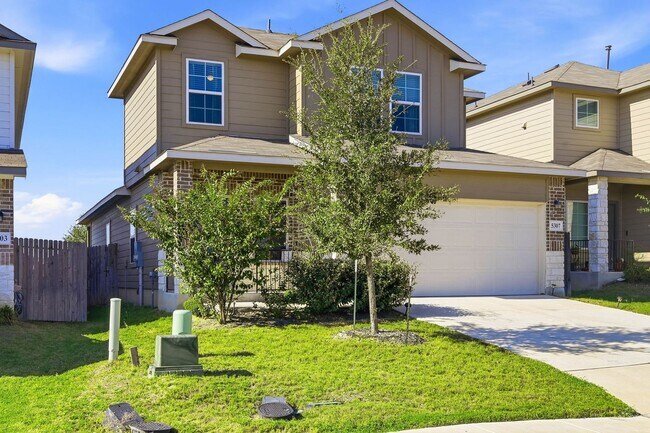 Building Photo - Move in Ready and FULLY FURNISHED 3 BD/2 BA located Far West San Antonio!