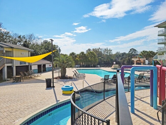 Building Photo - Summerhouse 310