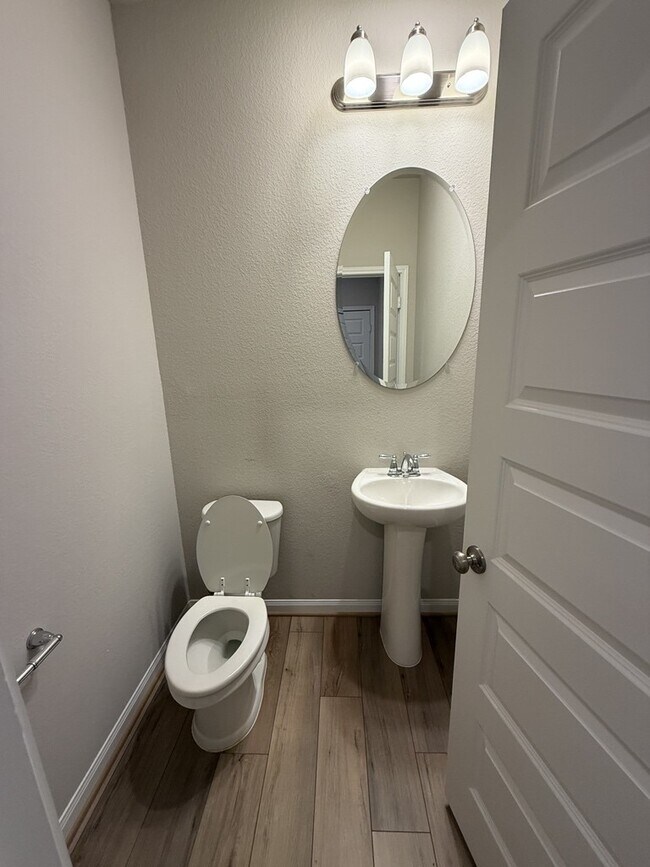 Building Photo - 6634 Bridge Mountain Trl