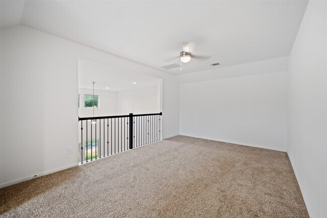 Building Photo - 105 Whelan Ln
