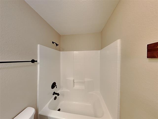 Building Photo - 7409 Errandale Dr