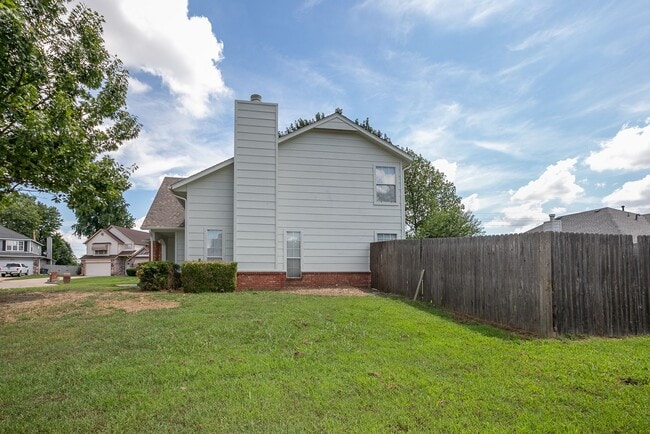 Building Photo - Gorgeous 4 Bedroom Remodel, Union Schools!