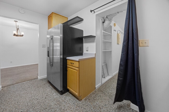 Building Photo - 435 Argyle Ct