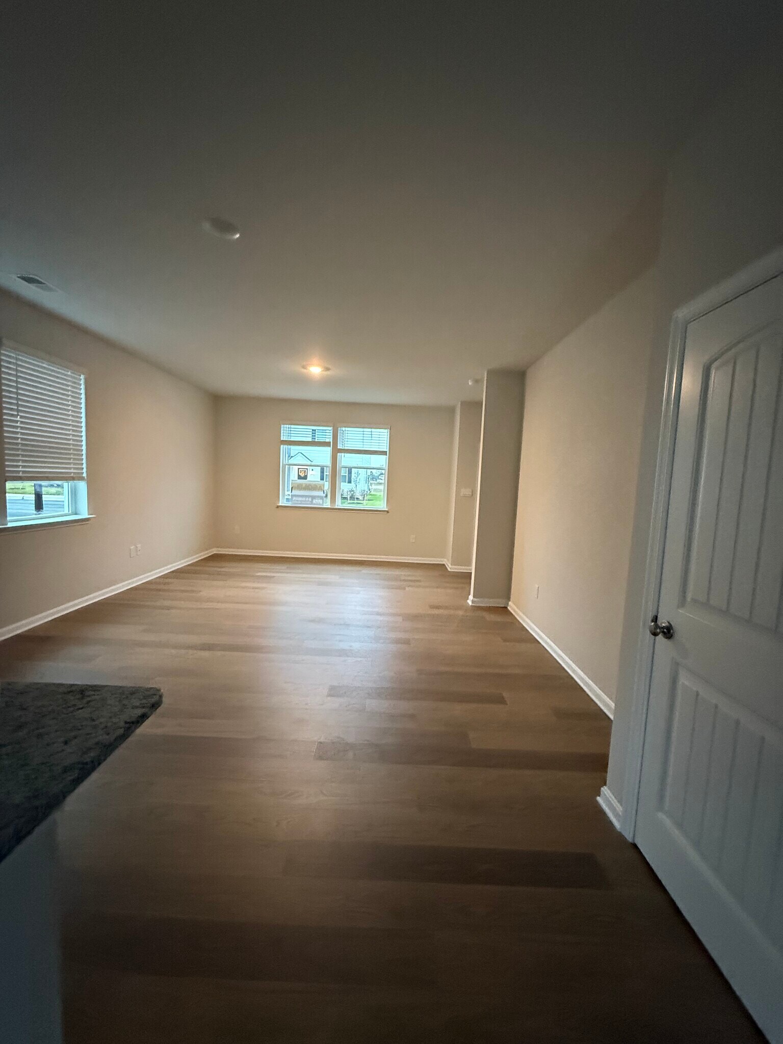 Building Photo - 10958 Farmerfield St