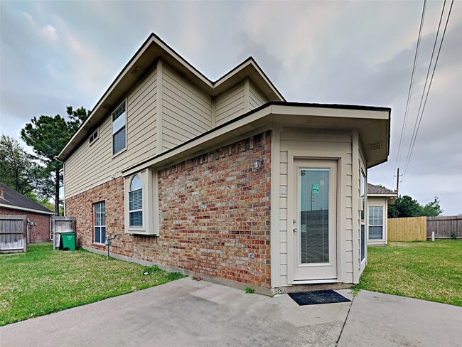 Building Photo - 16539 Mesa Point Dr
