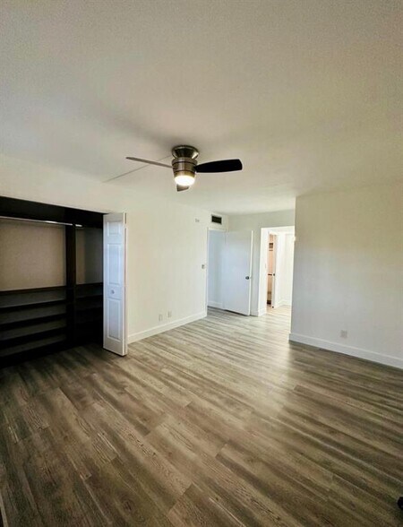 Building Photo - 2940 N Course Dr