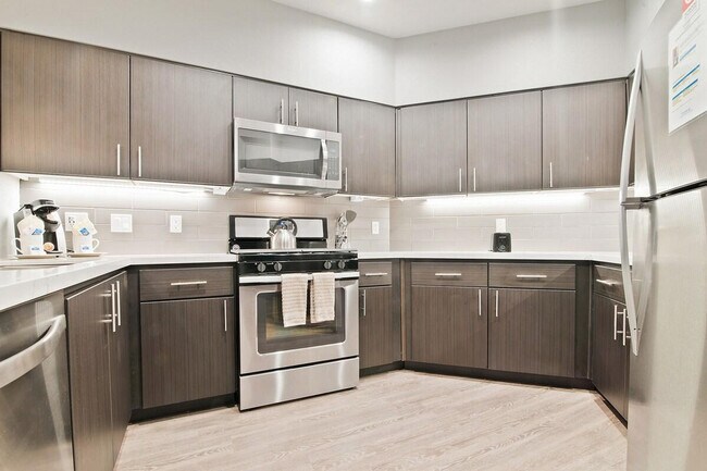 Building Photo - 3639 Haven Ave