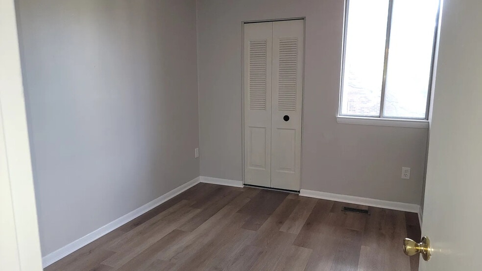 Third bedroom - 648 15th St S