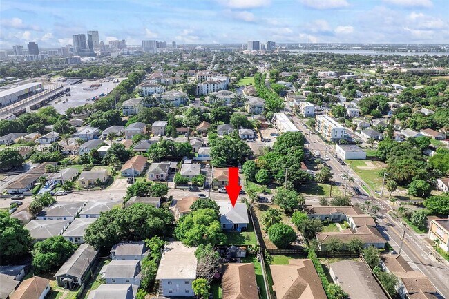 Building Photo - 901 20th St