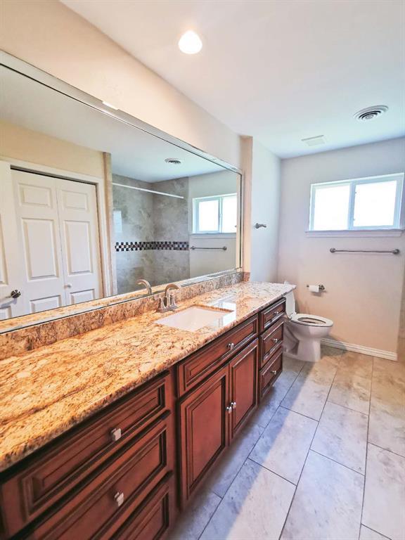 Building Photo - 10307 Cedarhurst Dr