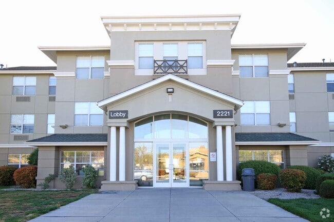 Building Photo - 2221 Rio Rancho Blvd SE