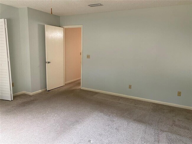 Building Photo - 8666 SW 92nd Ln