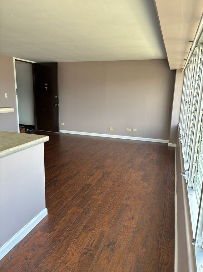 Building Photo - For Rent – Regency Towers