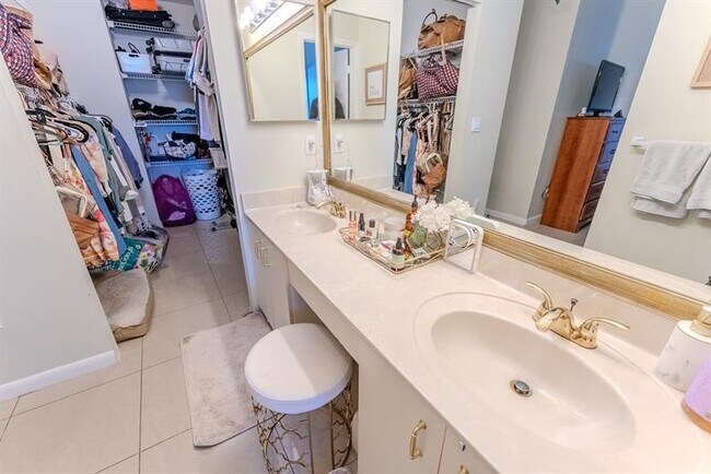 Building Photo - 1334 NW 125th Terrace