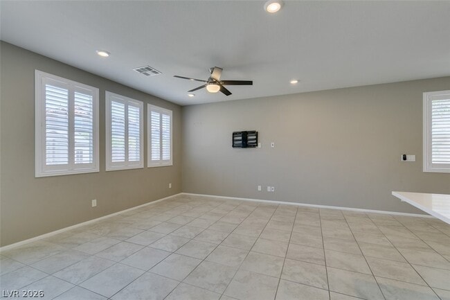 Building Photo - 9726 Cluny Ave