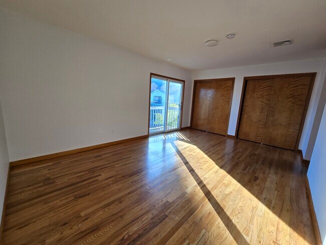 Building Photo - 91 Oliver St