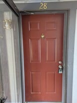 Building Photo - 28 Windbrooke Cir