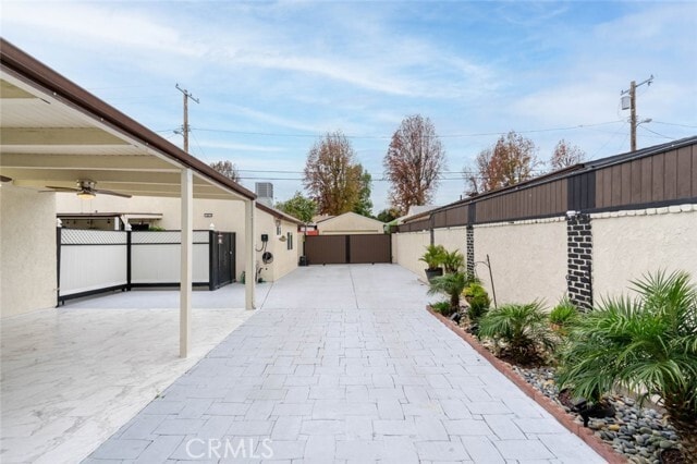 Building Photo - 6539 Coldwater Canyon Ave