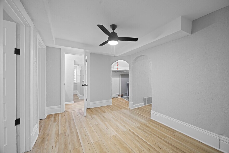Building Photo - 4055 Warwick Blvd