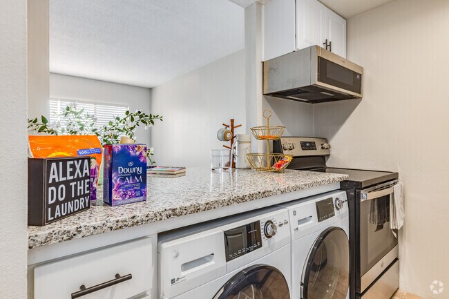 1 BR, 1 BA - 640SF - The Fairview | 1 & 2 Bedroom Apartments in...