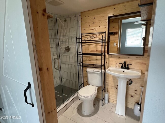 Building Photo - 47331 N Meander Rd