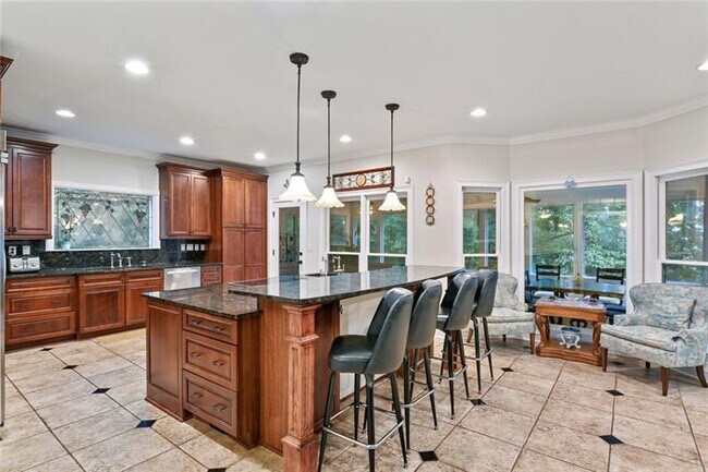 Building Photo - 80 Gladwyne Ridge Dr