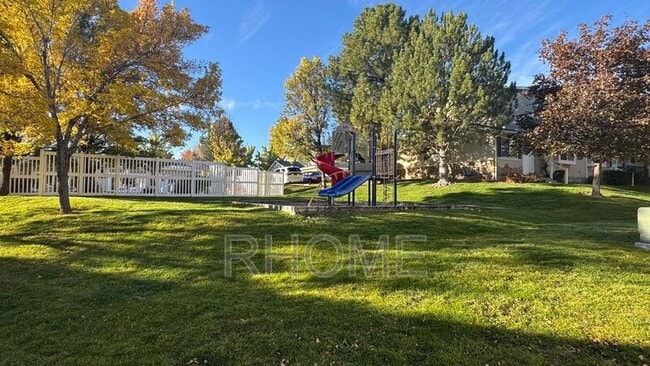 Building Photo - 6892 Florentine Way