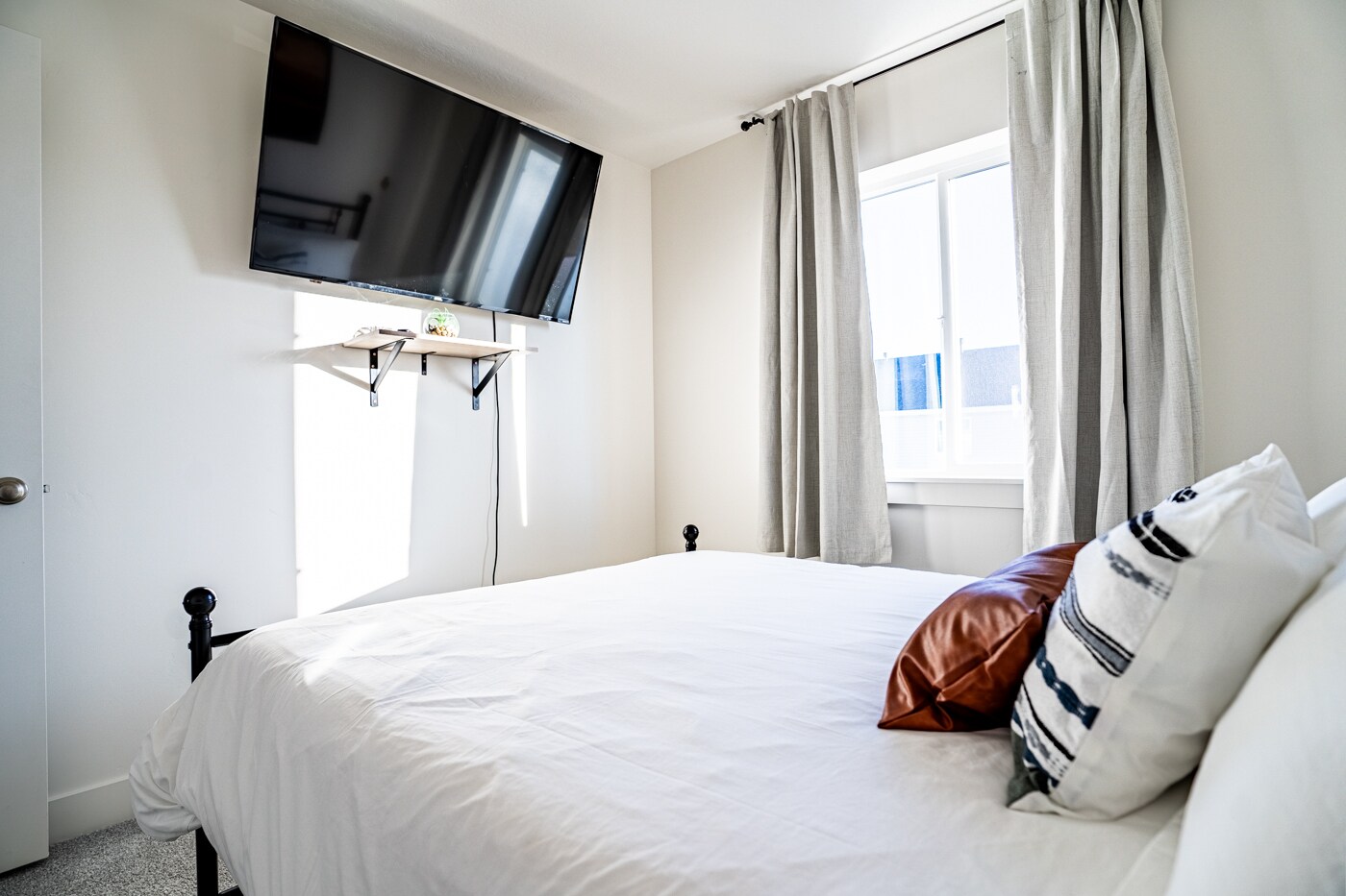 Building Photo - 355 N 2650 W