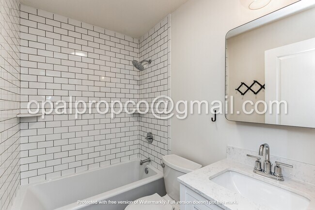 Building Photo - 3911 E Douglas Ave