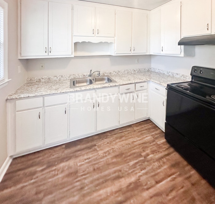 Building Photo - 2865 Spruce Point Rd