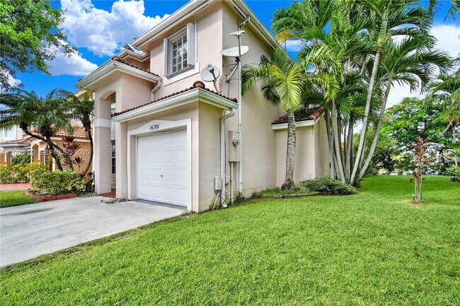 Building Photo - 16301 SW 100th Terrace