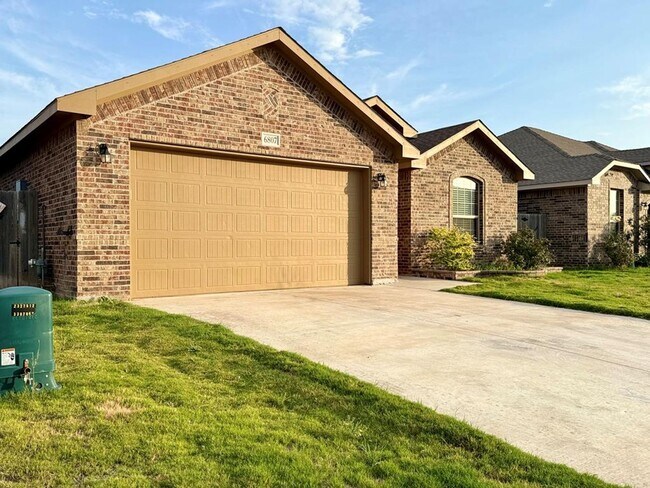 Building Photo - Home for Rent