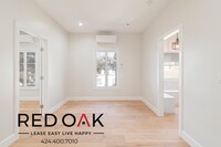 Building Photo - Sun-Drenched Studio with Large Windows, Ha...