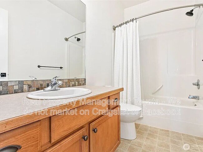 Building Photo - 2173 Sunnybrook Ln
