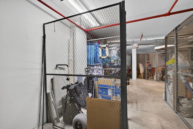 Building Photo - 1300 Jimmy Buffett Mem Hwy