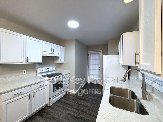 Building Photo - 3333 Woodmeadow Pkwy