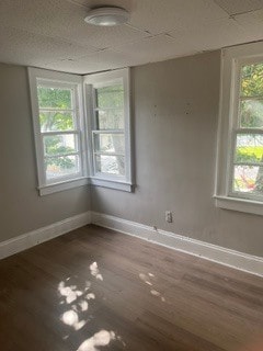 Building Photo - 15 Tuthill Ave