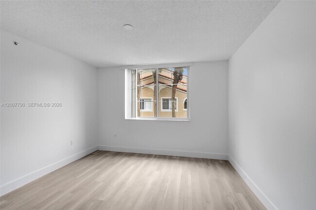 Building Photo - 7808 Sonoma Springs Cir