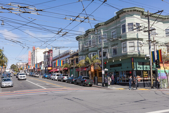 Building Photo - 574 Castro St