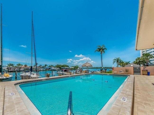 Building Photo - 51 Island Way