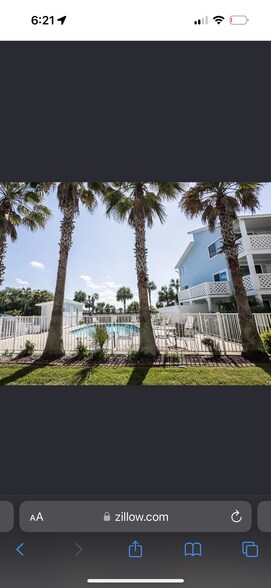 Building Photo - 17214 Front Beach Rd