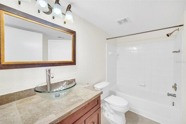 Building Photo - 2210 Grand Cayman Ct