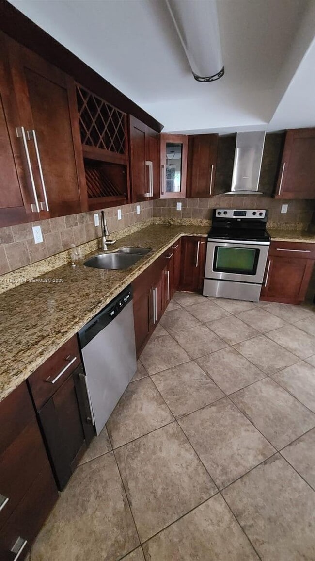 Building Photo - 20814 San Simeon Way